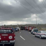 Karpuz yüklü tır devrildi: 1 ölü, 3 yaralı
