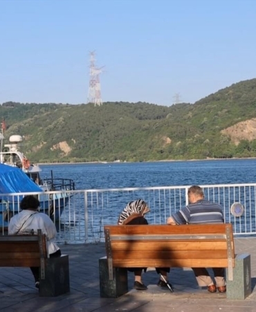 Sarıyer’de denizden gelen kötü koku vatandaşları rahatsız ediyor