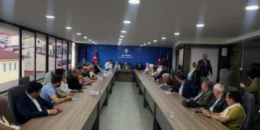 AK Parti’de yerel yönetim değerlendirildi