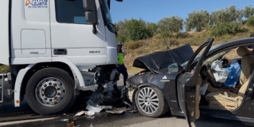 Bursa’da otomobil ile tır çarpıştı: 1 ölü, 2 ağır yaralı