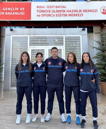 Körfezli ragbiciler milli takım kampında