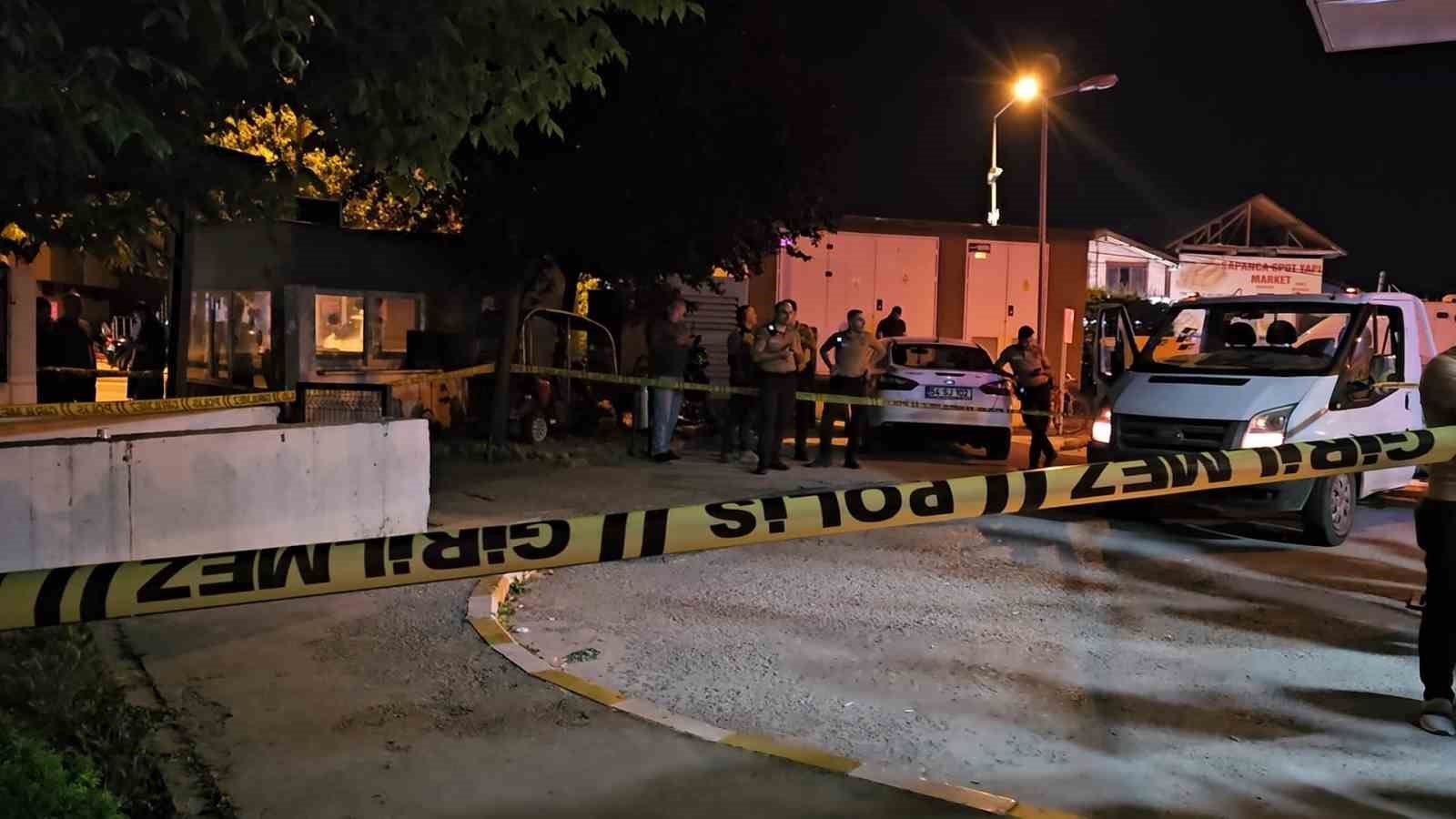 Sakarya’da hastane bahçesinde silahlı kavga: 1 ölü