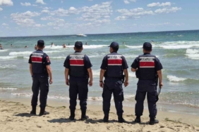 Denize giriş yasaklandı: Jandarma karadan, sahil güvenlik denizden uyarıyor