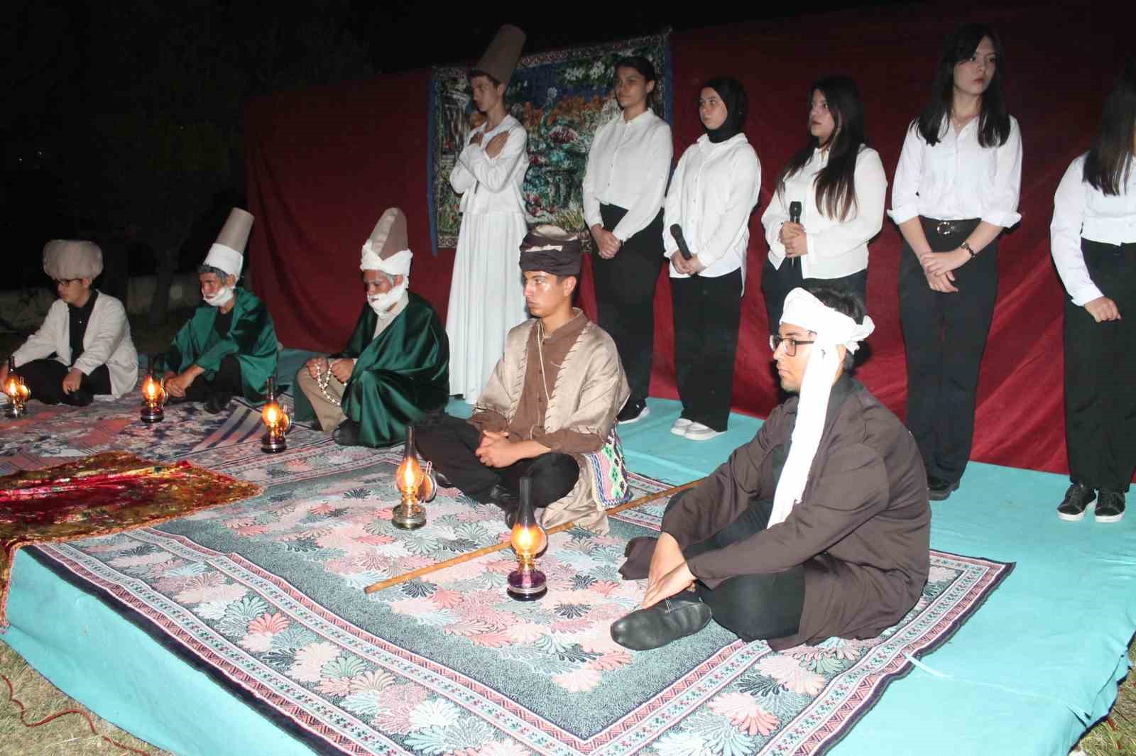 Manyas Anadolu Lisesi’nde İslam Devletleri Şenliği düzenlendi