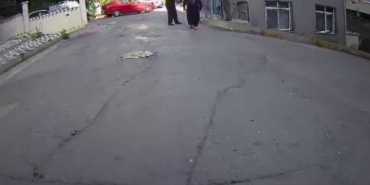 Pendik’te trafikte dehşet: Tartıştığı sürücüyü bıçakla tehdit etti