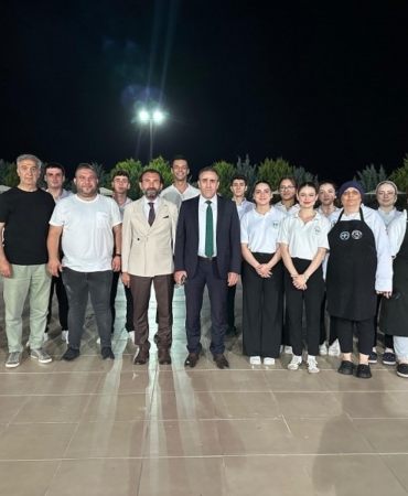 Burhaniye’de Kaymakam İlyas Memiş için veda yemeği düzenlendi