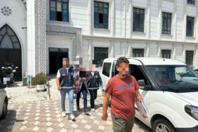 250 bin TL değerinde ziynet eşyası çalan ve 155 suç kaydı bulunan 2 şüpheli yakalandı