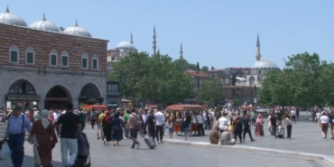 Eminönü’nde bayramın 3’üncü gününde yoğunluk