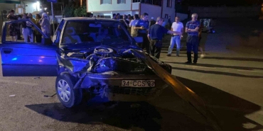 Kocaeli’de 2 otomobil çarpıştı: 2 yaralı