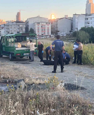 Esenyurt’ta 2 gündür haber alınamayan adam boş arazide ölü bulundu