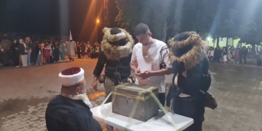 Çanakkale’de asırlık bayram eğlencesi renkli görüntülere sahne oldu