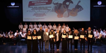 Dünya Müzik Günü’nde mezuniyet coşkusu yaşandı