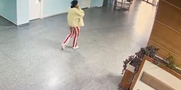 Mezarlıkta ölü bulunan bebeğin annesi ile hastaneden çıkış anları ortaya çıktı