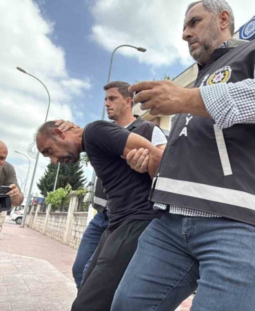 Bayramda eski eşini öldüren zanlı, adliyeye sevk edildi