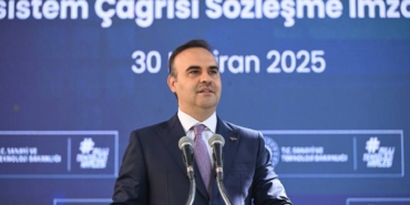 Sanayi ve Teknoloji Bakanı Kacır: "Yapay zeka teknolojilerinin üretim süreçlerinde kullanımını yaygınlaştıracağız"