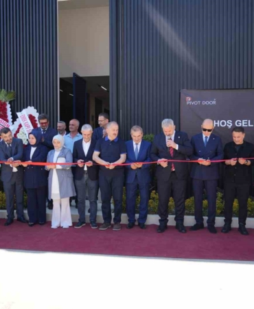 Pivot Door’dan üçlü açılış: Fabrika, Ar-Ge ve mağazanın aynı anda açılışı gerçekleştirildi
