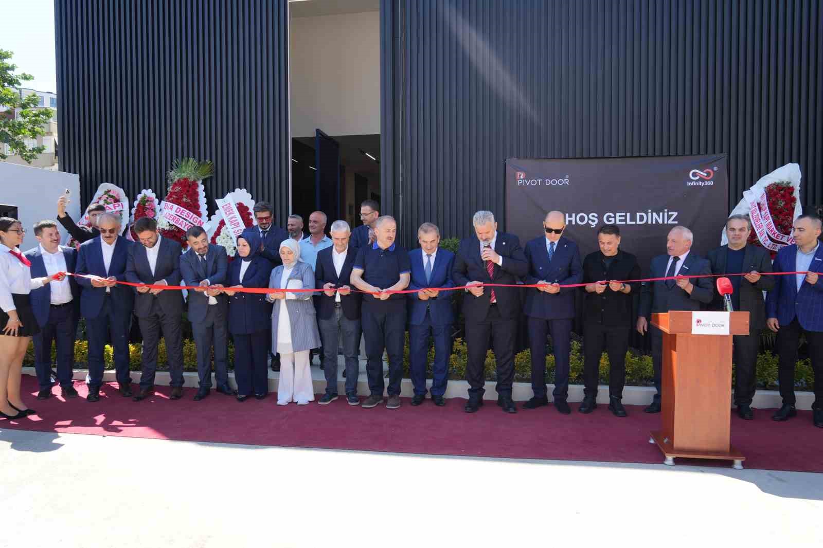 Pivot Door’dan üçlü açılış: Fabrika, Ar-Ge ve mağazanın aynı anda açılışı gerçekleştirildi