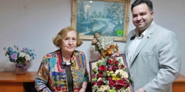 Beşiktaş Belediye Başkan Vekili Şişman, bayramda huzurevi sakinlerini ziyaret etti