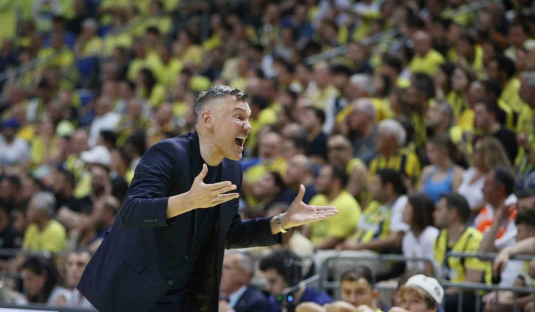 Fenerbahçe Beko, ligde 12. şampiyonluğunu kazandı