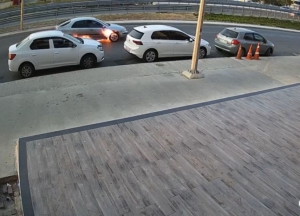 D-100 Karayolu’nda seyir halindeki araç alev aldı