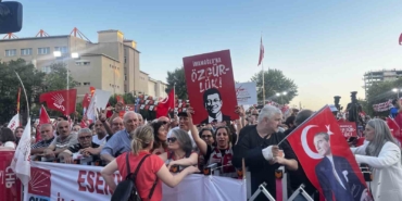 CHP Genel Başkanı Özgür Özel, Büyükçemece’deki mitingde konuştu