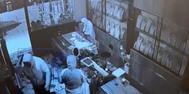 Başakşehir’de film sahnelerini aratmayan hırsızlık