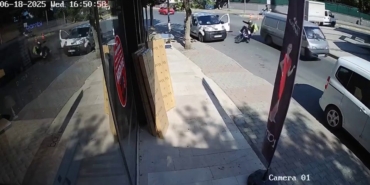 Kartal’da araç kapısına çarpan motosiklet sürücüsü yaralandı