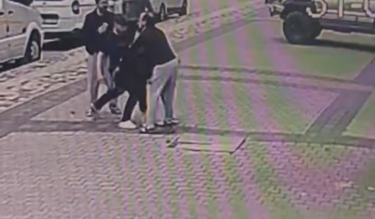 Eve giren şahsa meydan dayağı