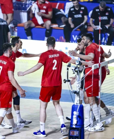 A Milli Erkek Voleybol Takımı, Ukrayna’ya 3-0 mağlup oldu