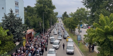 Bursa’da YKS öncesi trafik yoğunluğu öğrencilere zor anlar yaşattı