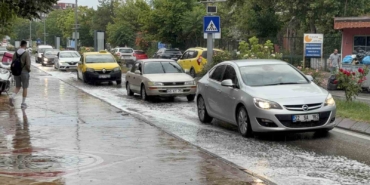 Yaz yağmuruna hazırlıksız yakalandılar