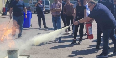 İtfaiyeden, belediye personeline yangın eğitimi