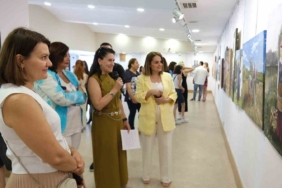 "Bir fırça, bin duygu" sergisi, sanatseverlerle buluştu