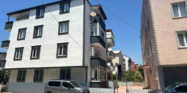 Balkondan düşen 1,5 yaşındaki bebek ağır yaralandı