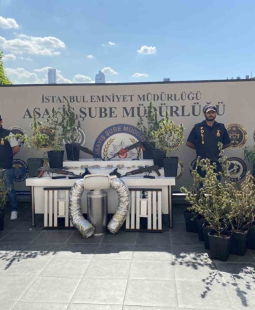 İstanbul merkezli 4 ilde uyuşturucu ve silah operasyonu: 18 gözaltı