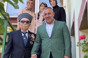 Şehit ve gazi aileleriyle bir araya geldi