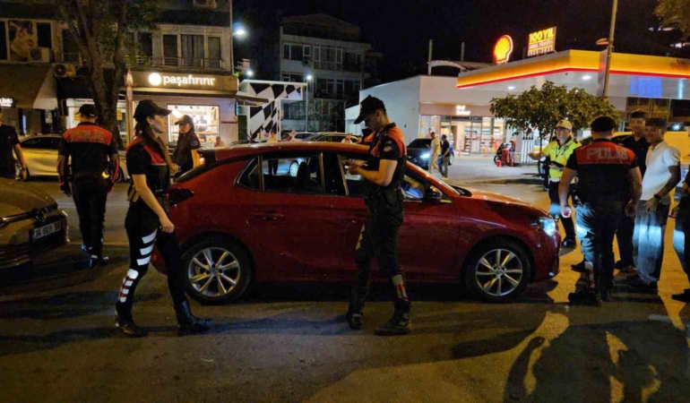 Sarıyer’de gerçekleştirilen genel güvenlik ve asayiş uygulamasında bin 585 kişi kontrol edildi