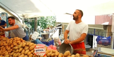 Videoları büyük ilgi gören pazarcılar Demet Akalın ve Sefo’ya seslendi: "Bir araya gelmeyi çok isterdik, pazara davet ediyoruz"