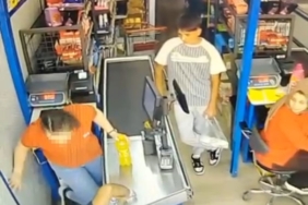 Kadın kasiyere yumruk atan kişi tutuklandı