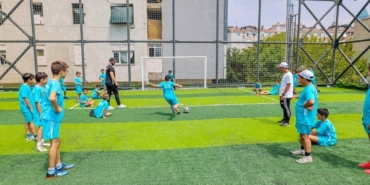 Ümraniye’de yaz spor okulları dolu dolu geçiyor