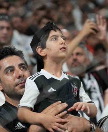 UEFA Avrupa Ligi: Beşiktaş: 2 - Shakhtar Donetsk: 4 (Maç sonucu)