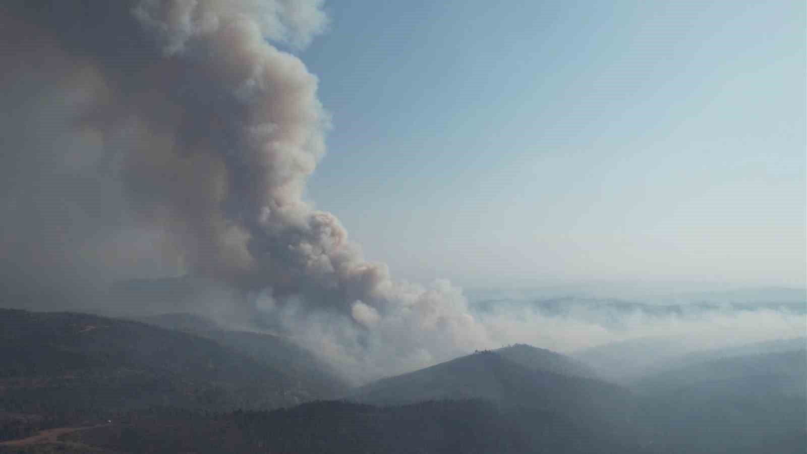 Bursa’da alevler yeniden yükseldi, müdahale havadan görüntülendi