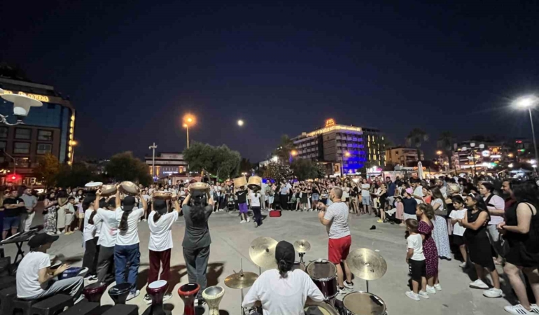 Eğitim, öğretim ve şov bir arada