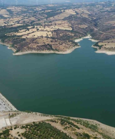 250 bin dekar alanı sulayan Bayramiç Barajı’nda su seviyesi yüzde 40’a geriledi