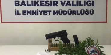 Bandırma’da geniş çaplı asayiş uygulaması, 17 aranan şahıs yakalandı