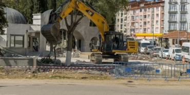 Çevre düzenlemesi diyerek ağaçları tahrip ettiler