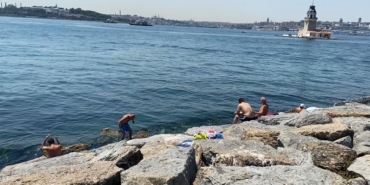 Kavurucu sıcaklar bunalttı, serinlemek isteyenler boğaza koştu