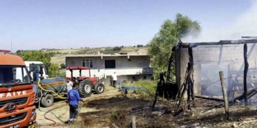 Sakarya’da saman deposunda çıkan yangın tarım arazilerine sıçradı