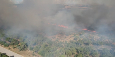 Silivri’deki orman yangınını söndürme çalışmaları sürüyor