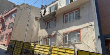 Kağıthane’de balkon çöktü, bina tedbir amaçlı mühürlendi